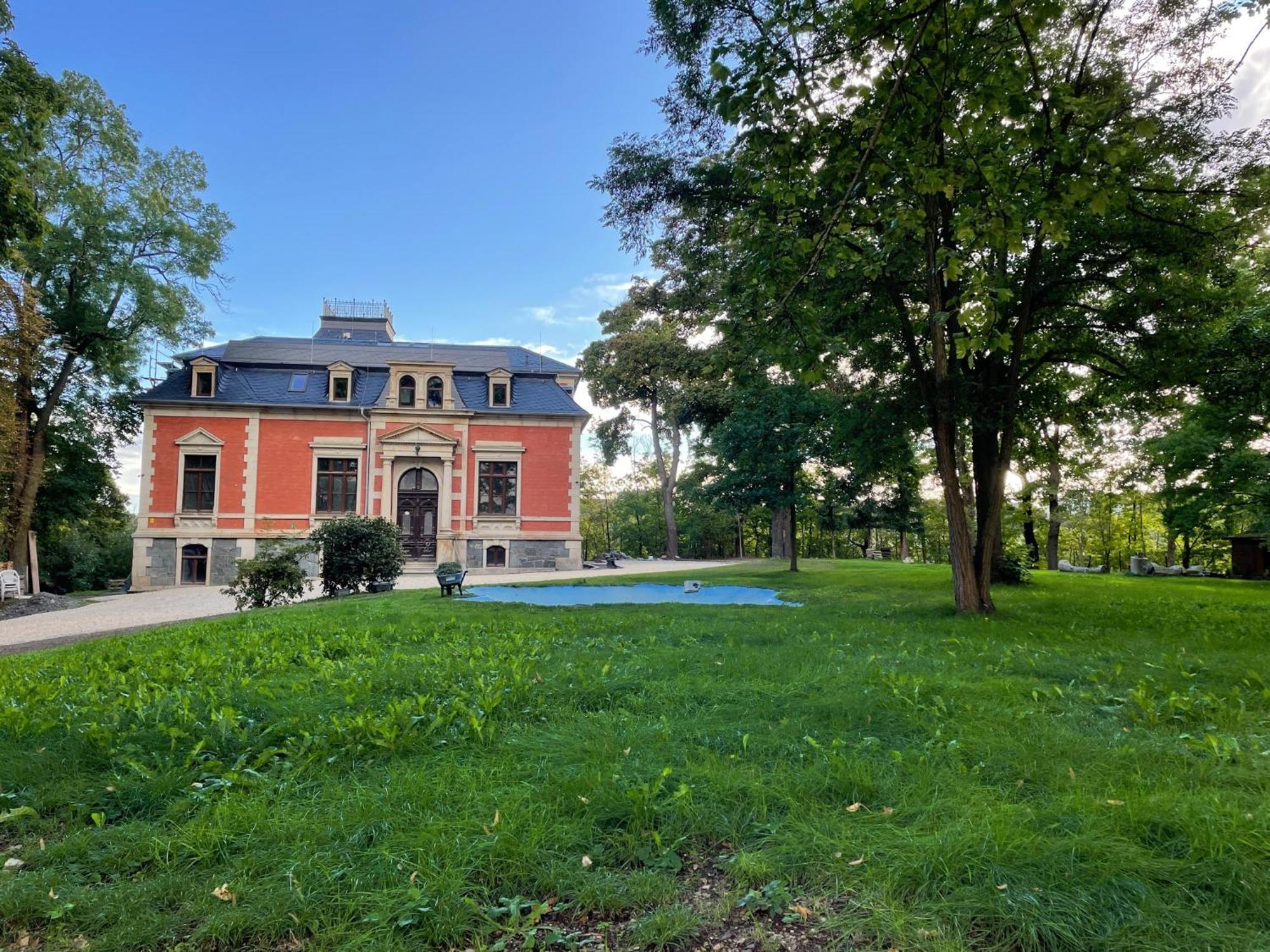 * Stadtvilla Plauen * * Aussergewoehnlich * 2 Zimmerwohnung * Zentrumsnah Exteriér fotografie